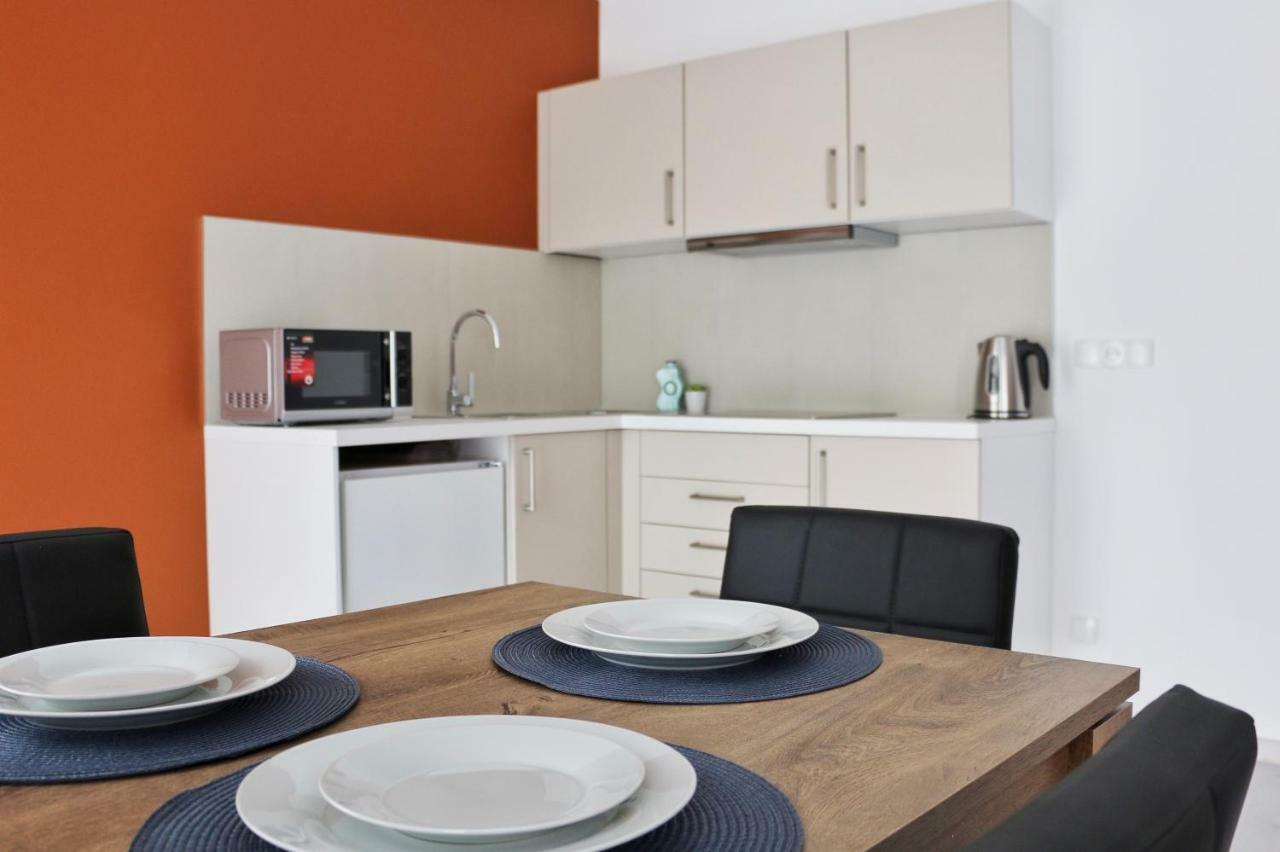 קרלובי וארי Apartments Moravska 24 מראה חיצוני תמונה